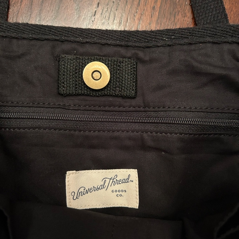 Universal Threads artisan textured cotton stripe lined tote bag.  Snap closure. - Picture 8 of 13
